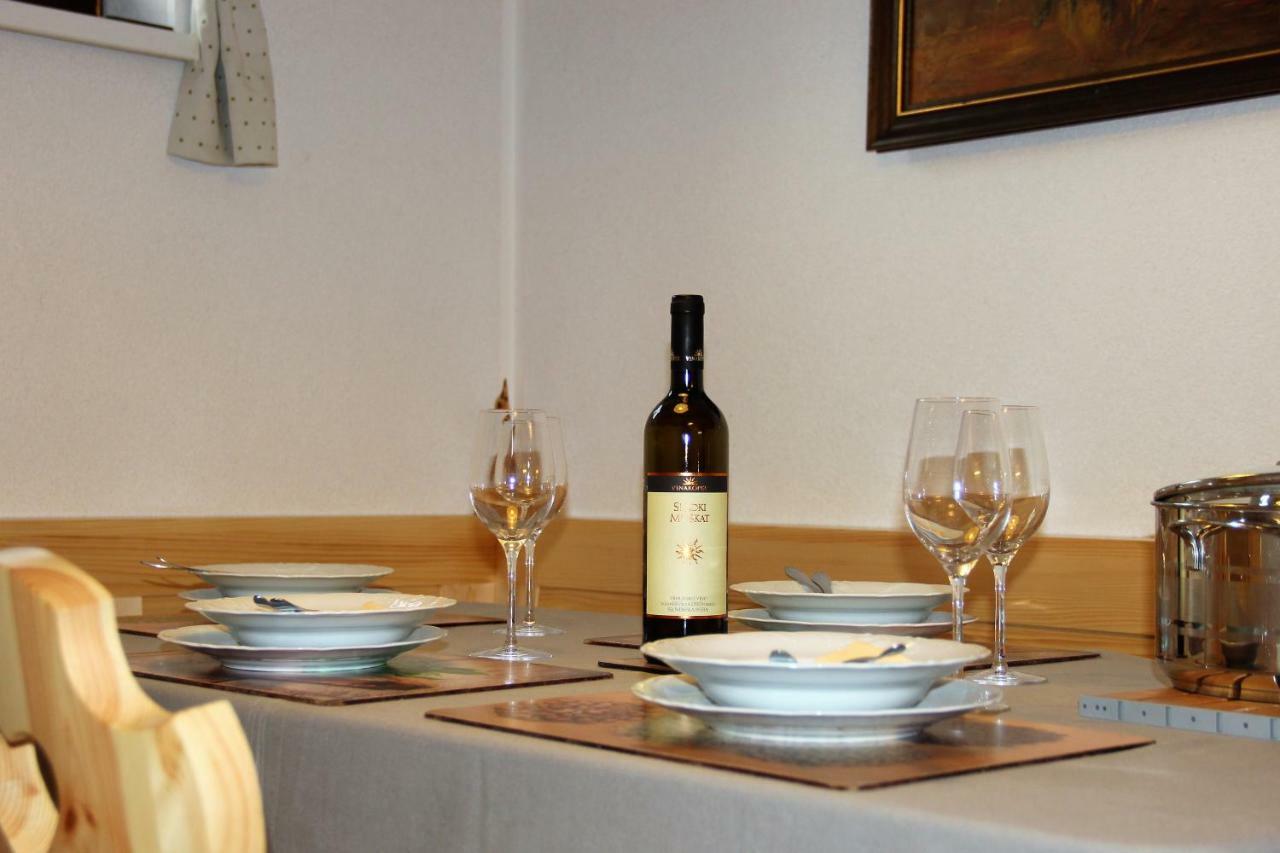 Koblar Apartment *